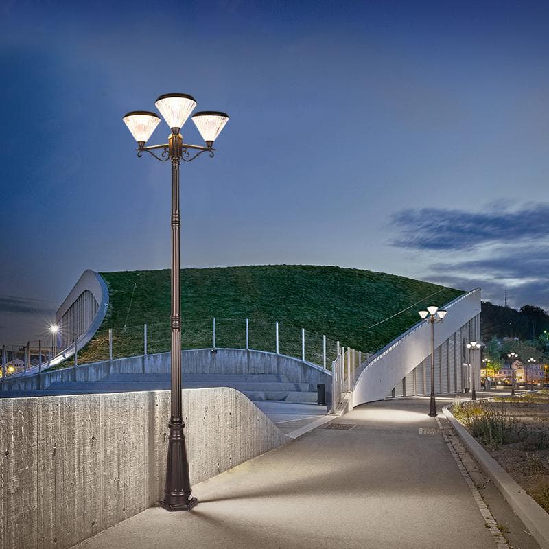 Трёхрожковый дворовый фонарь ZS-5054